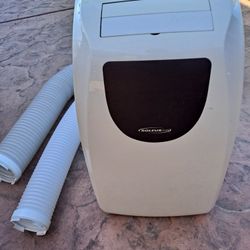 1400 BTU AIR CONDITIONER / HEATER