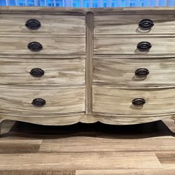 Solid Wood 6 Drawer Dresser