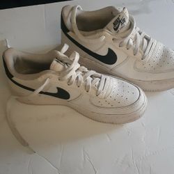 Nike Air Force 1 Size 5 Y