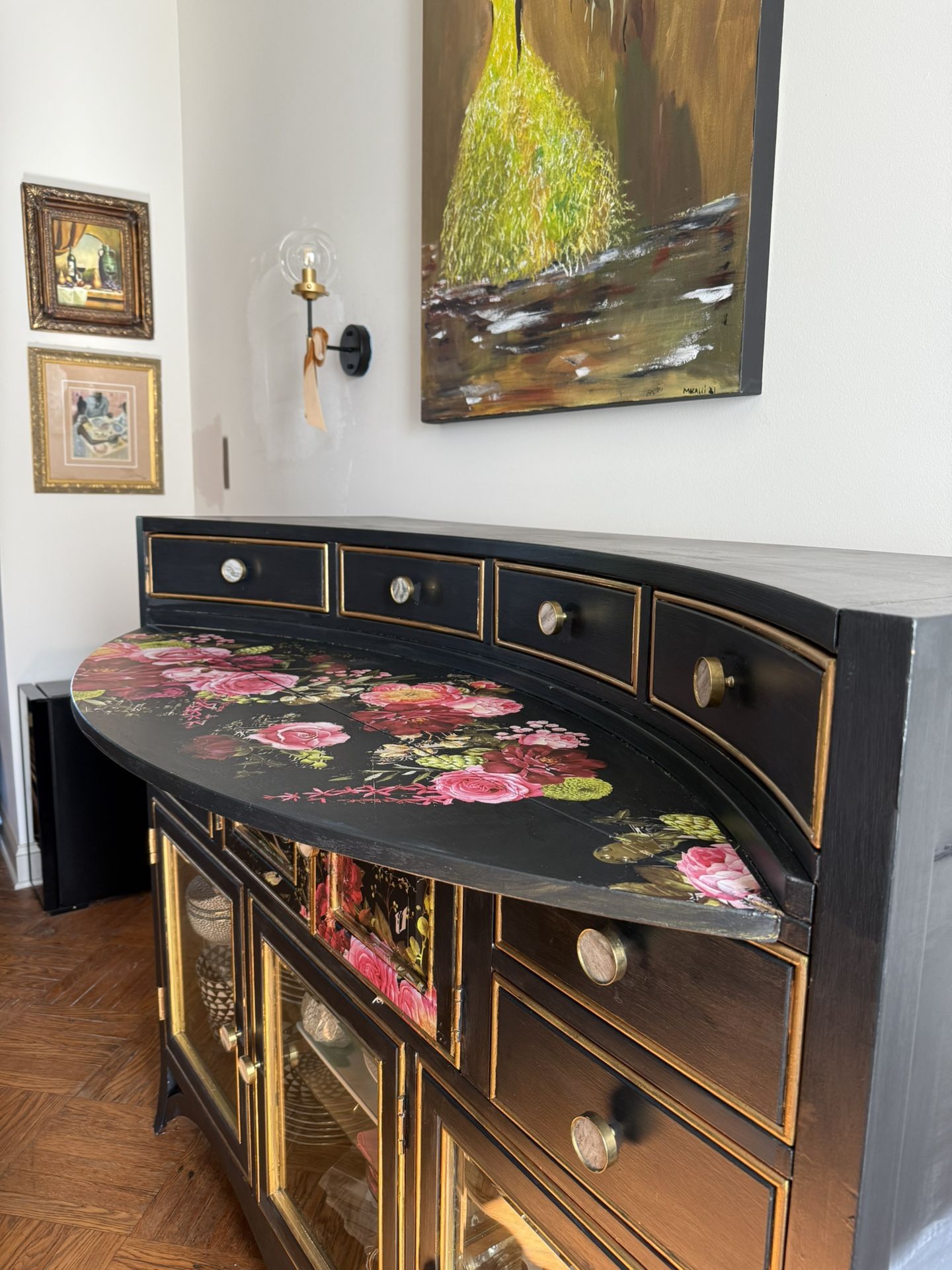 Vintage American Signature Sideboard Buffet