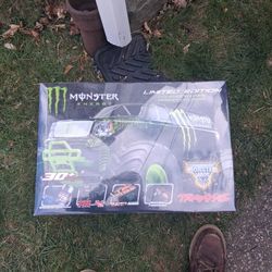 TRAXXAS Monster Energy Monster Jam 1/10 Truck NEVER OPENED 