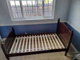 Pottery Barn Twin Bed