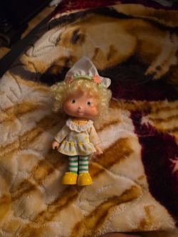 Lemon Merengue vintage Strawberry Shortcake doll