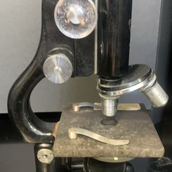 Bausch & Lomb 10x-43x Microscope, works Fine!
