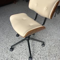 MCM Solid Wood And Grain Leather Office Chair