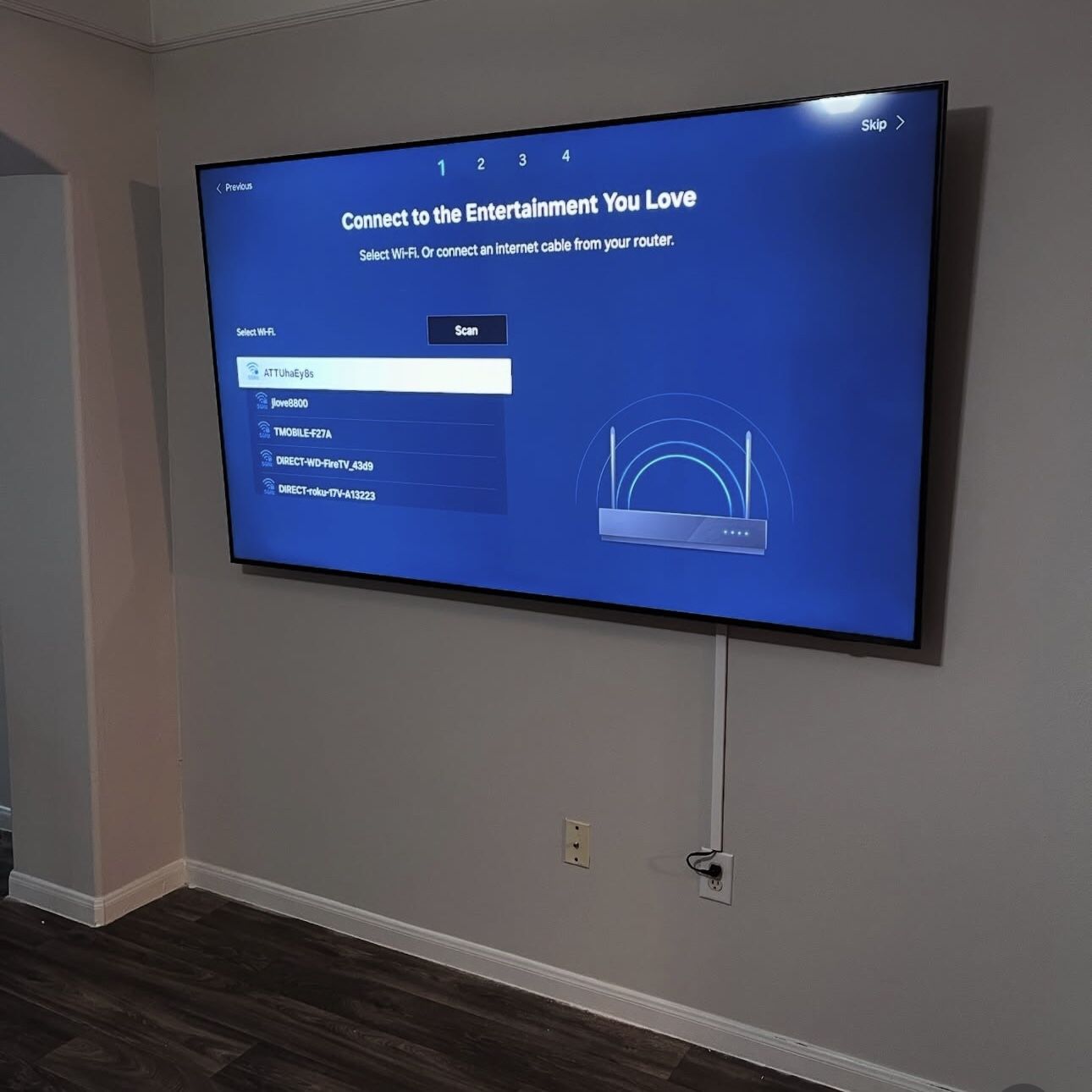 TV MOUNT