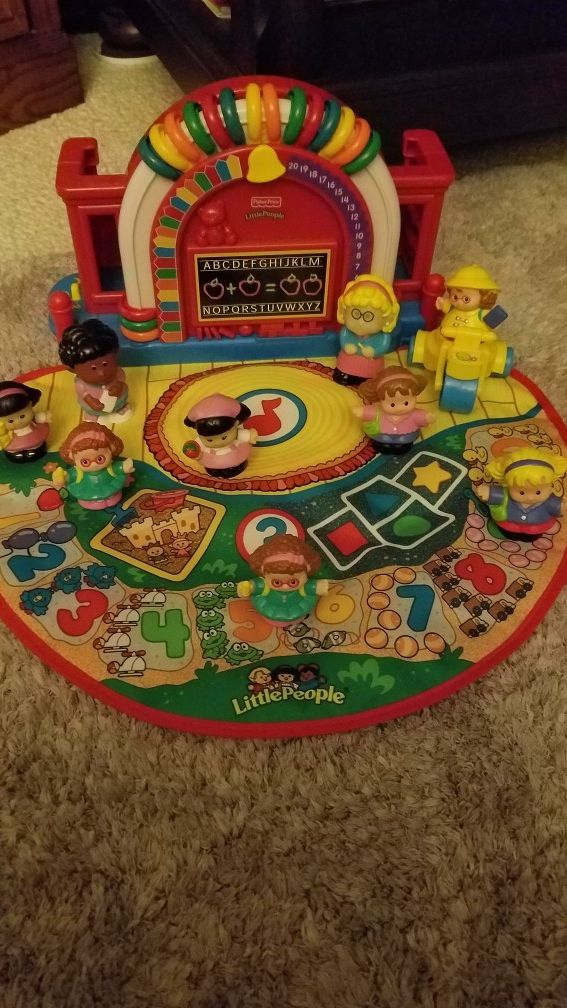 FISHER PRICE LITTLE PEOPLE SCHOOL