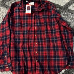 New Women’s Shirt Medium 