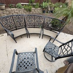 Patio Furniture/ Outdoor Furniture