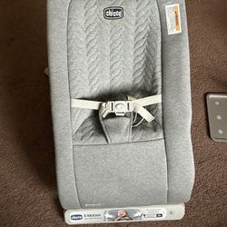 Chicco E motion auto glider and baby bouncer- Gray