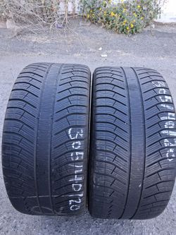 PAIR OF 305/40/20  WITH 80% of tread or life  MICHELIN  PILOT ALPIN 5 SUV HABLAMOS ESPAN̈OL