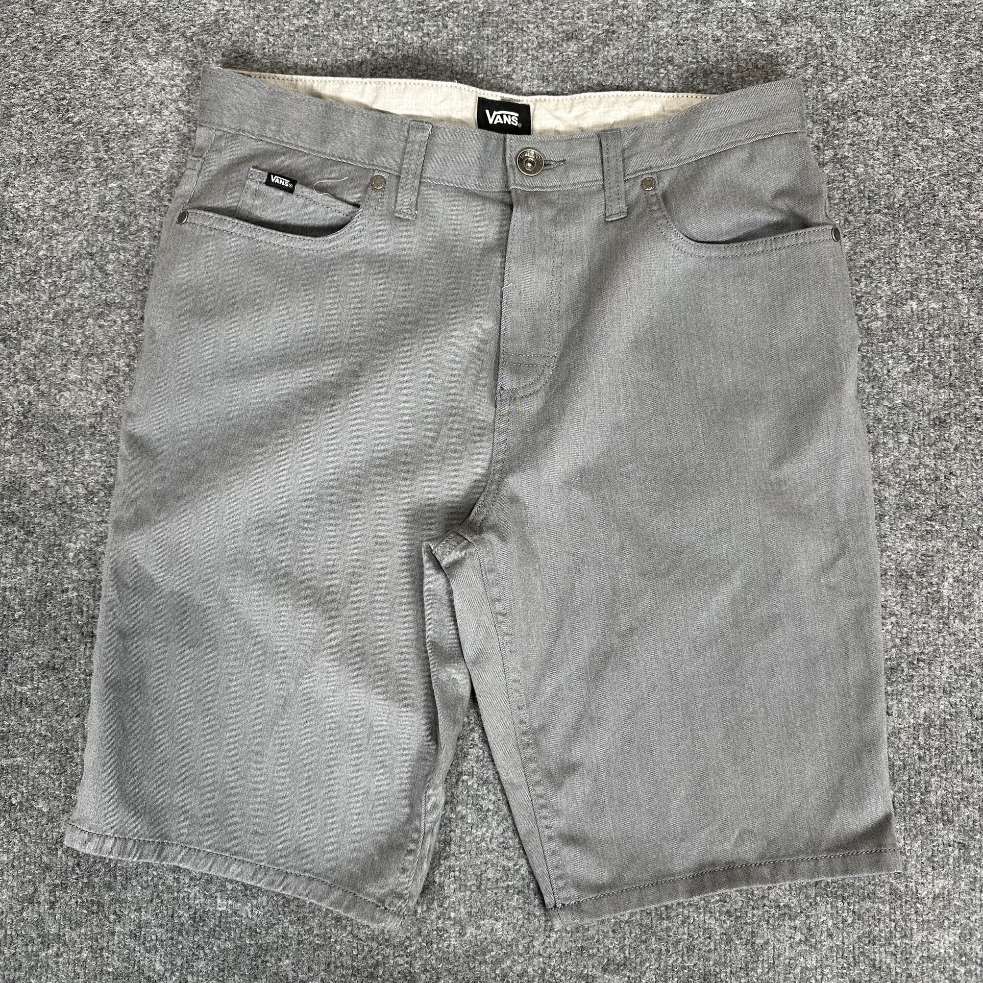 VANS Shorts Mens 30 (32) Grey Solid Chino 10" Skate Off The Wall Mid Rise Adult