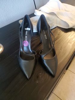 61/2 Nine West Heels