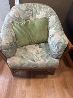 chairs / seats