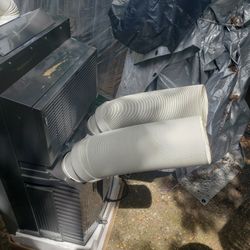 AC WINDOW UNIT 