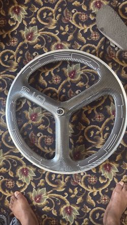 HED front wheel