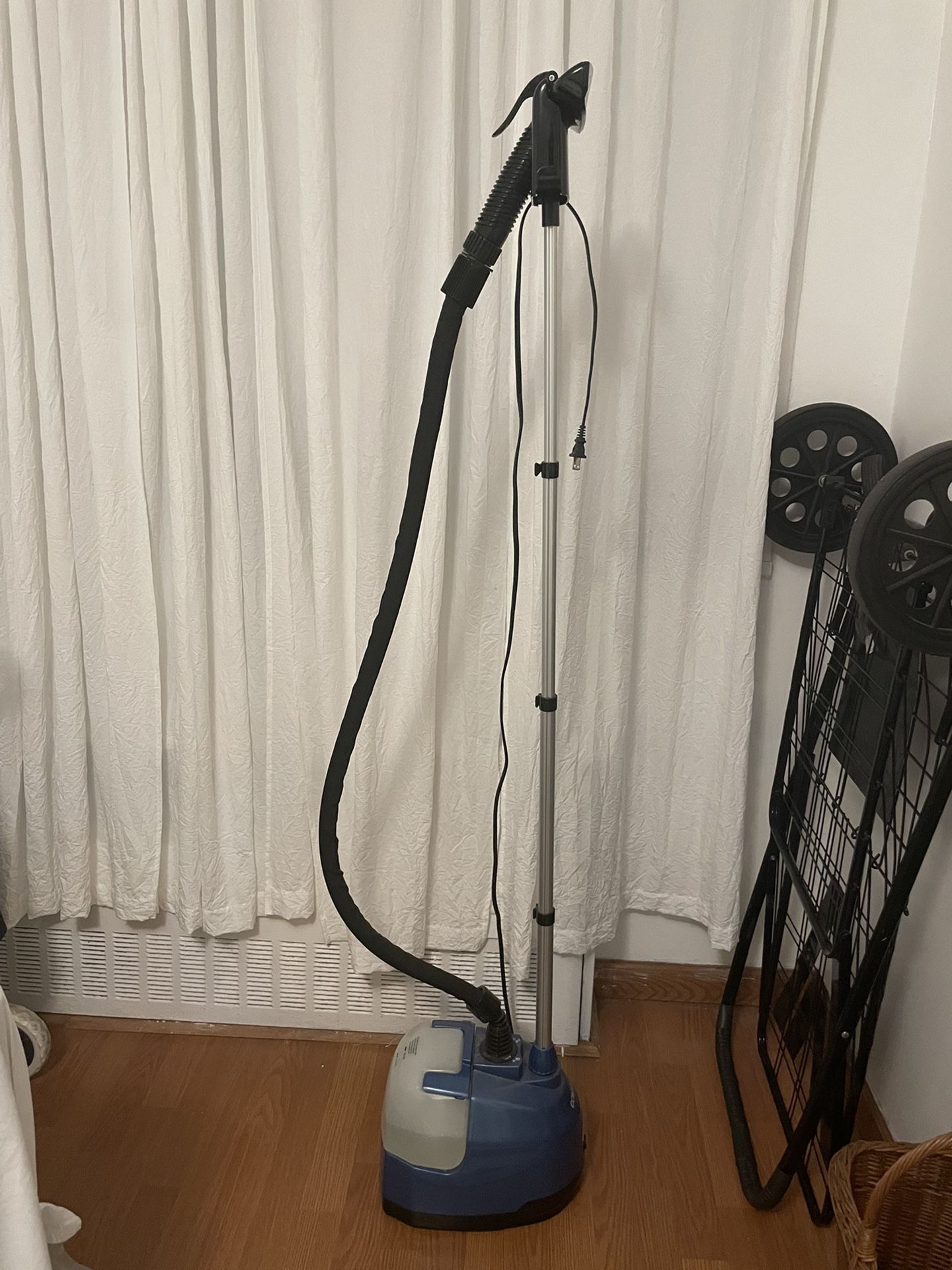 Conair® GS28B Garment Steamer