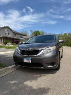 2012 Toyota Sienna