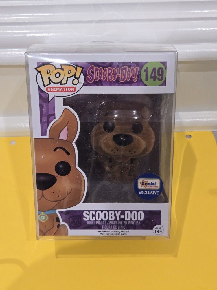 Scooby Doo FLOCKED EXCLUSIVE VAULTED Comes with Protective Case Funko Pop