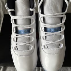 Air Jordan 11 Legend Blue