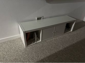 MOVING SALE! IKEA Kallax 4 x 1 storage shelf stand