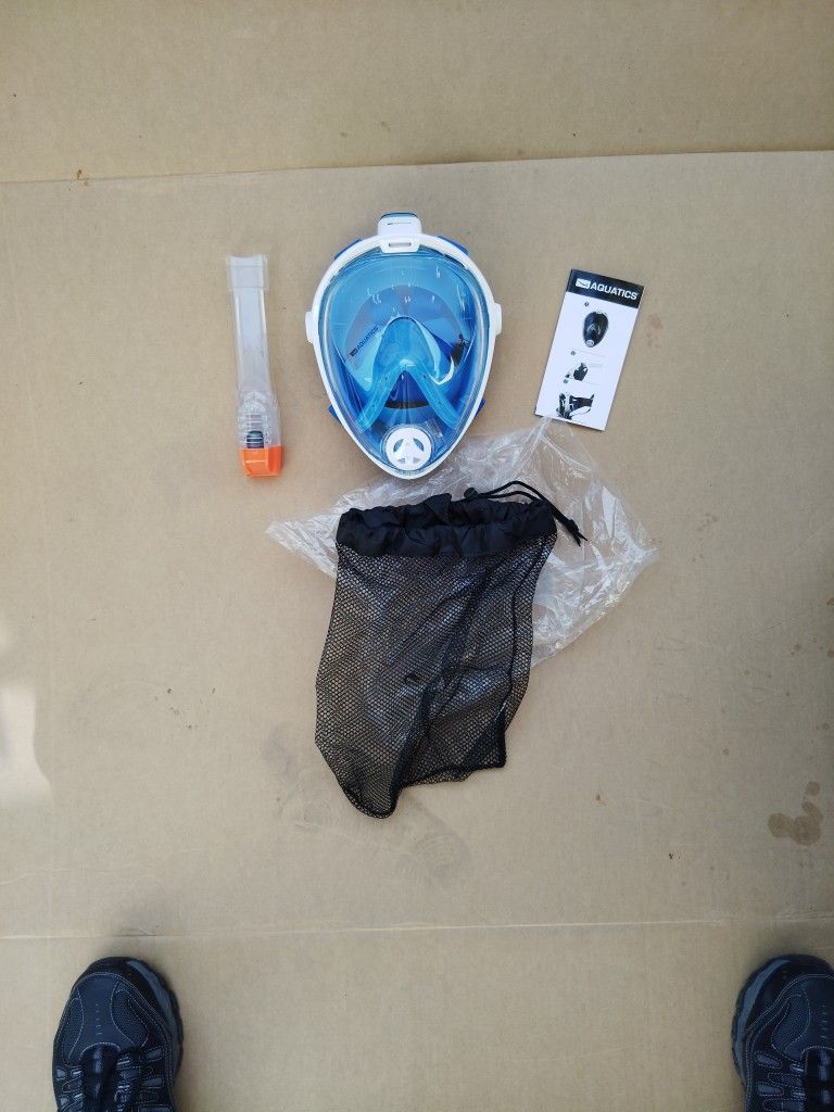 Aquatics Full Face mask.