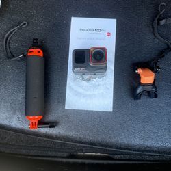 Insta360 Ace Pro with Accessories 
