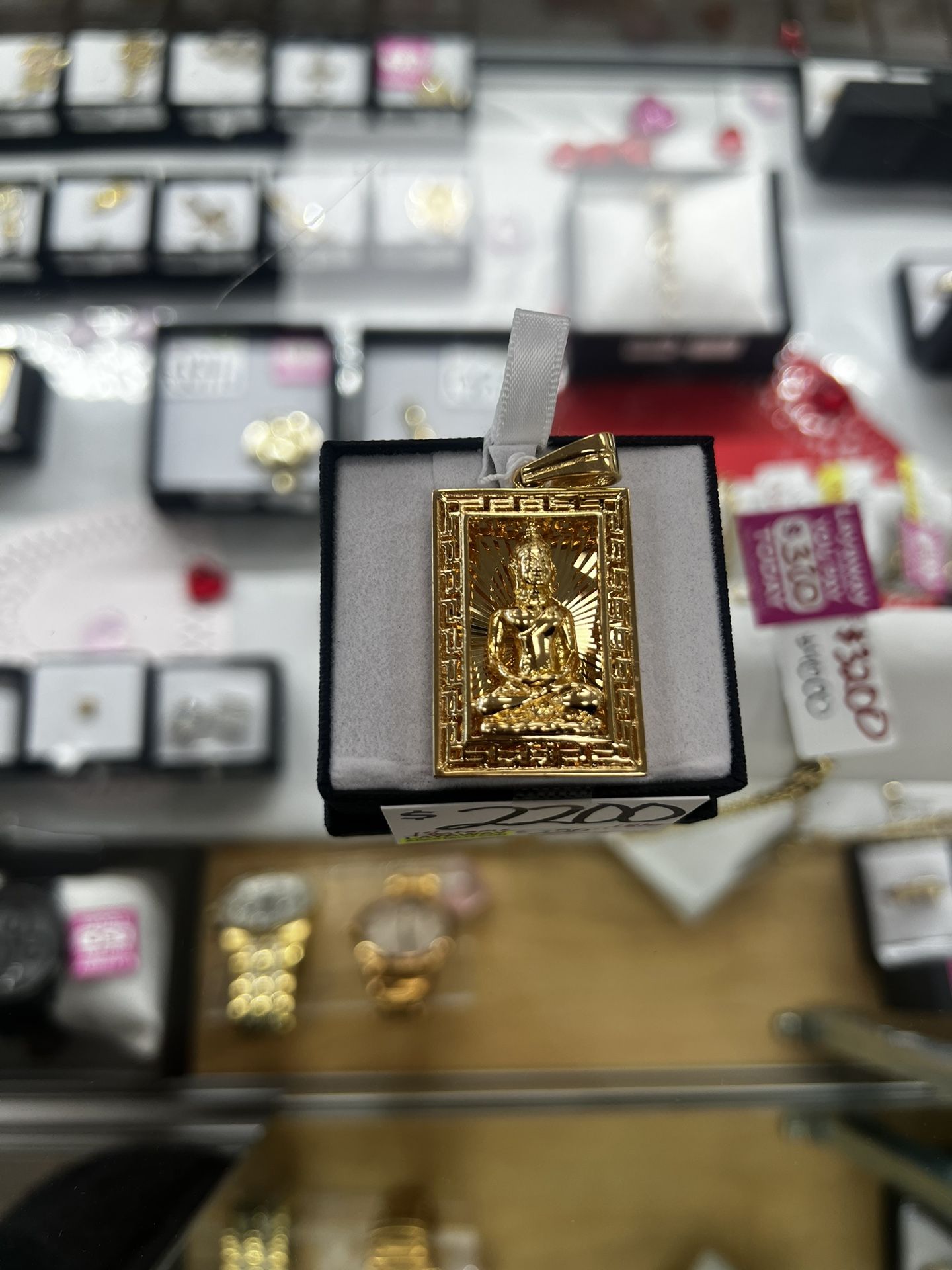 18k Pendant