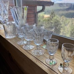 Beautiful 32 Piece Waterford Crystal 