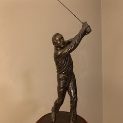 Arnold Palmer Bronze Statue
