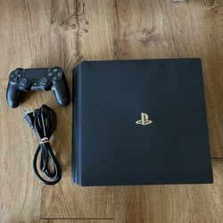 Playstation PS 4 Pro 1TB with Carrying Case (Samsung SSD)