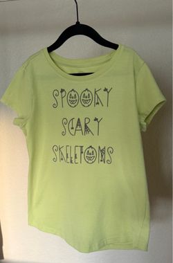 Girls spooky scary skeletons