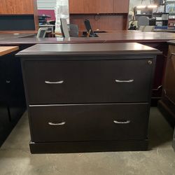 File cabinet 
