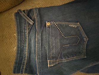 Women’s Vigoss Jeans size 32 LIKE NEW skinny leg with stretch