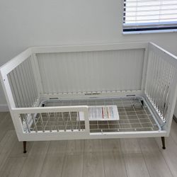 Toddler Convertible Crib Bed