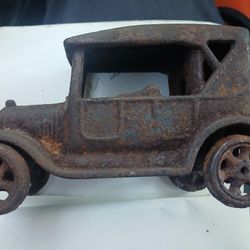 ANTIQUE CAST-IRON FORD MoDEL T Toy Truck Model "JM135"