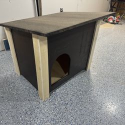 Dog House 