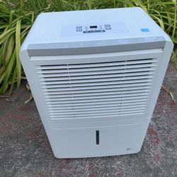 Perfect Aire,  50 pint Portable Dehumidifier 3,000sq-ft Coverage