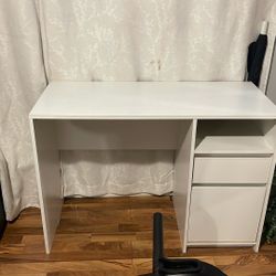 Desk- Is Available As Long As It’s Posted