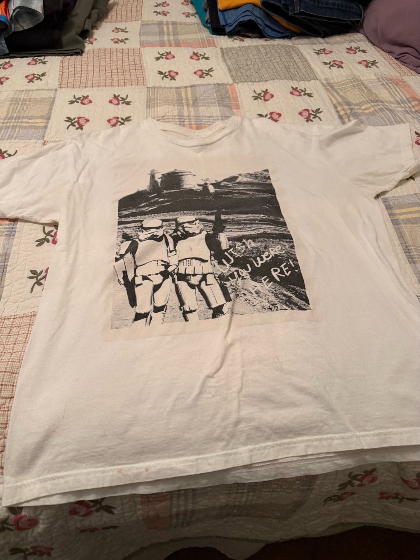 Men’s Size Large Star Wars Stormtroopers Wish You Were Here