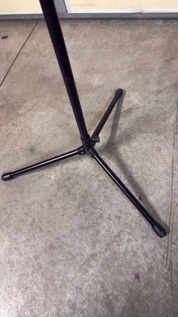 Microphone stand