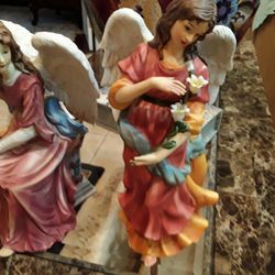 2 Vintage Statues $18 In Weeki Wachee Spring Hill