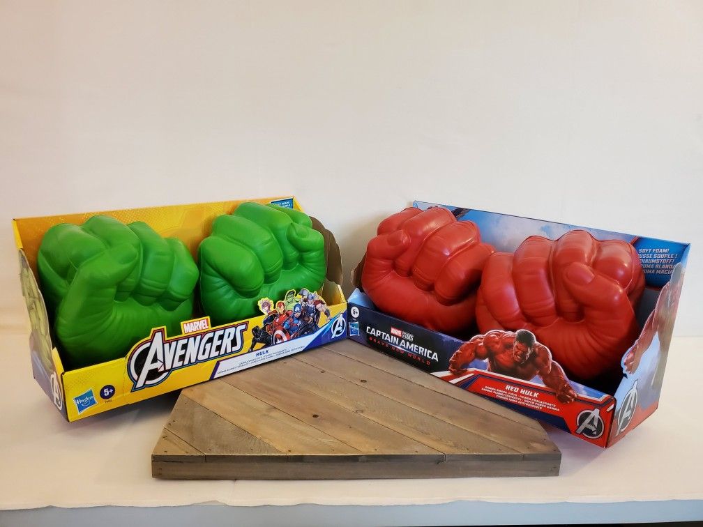 Marvel Avengers & Captain America - Hulk Gamma Smash Fists Set - Green & Red