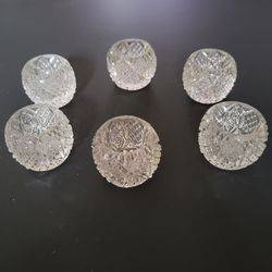Set Of 6 Vintage Crystal Clear Pressed And Cut Glass Salt Cellars