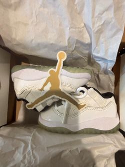 Baby retro 11 size 3c