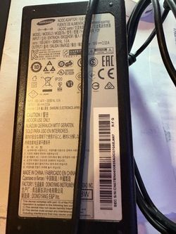 Samsung AC/DC Adaptor A4819_FDY 19V 48W