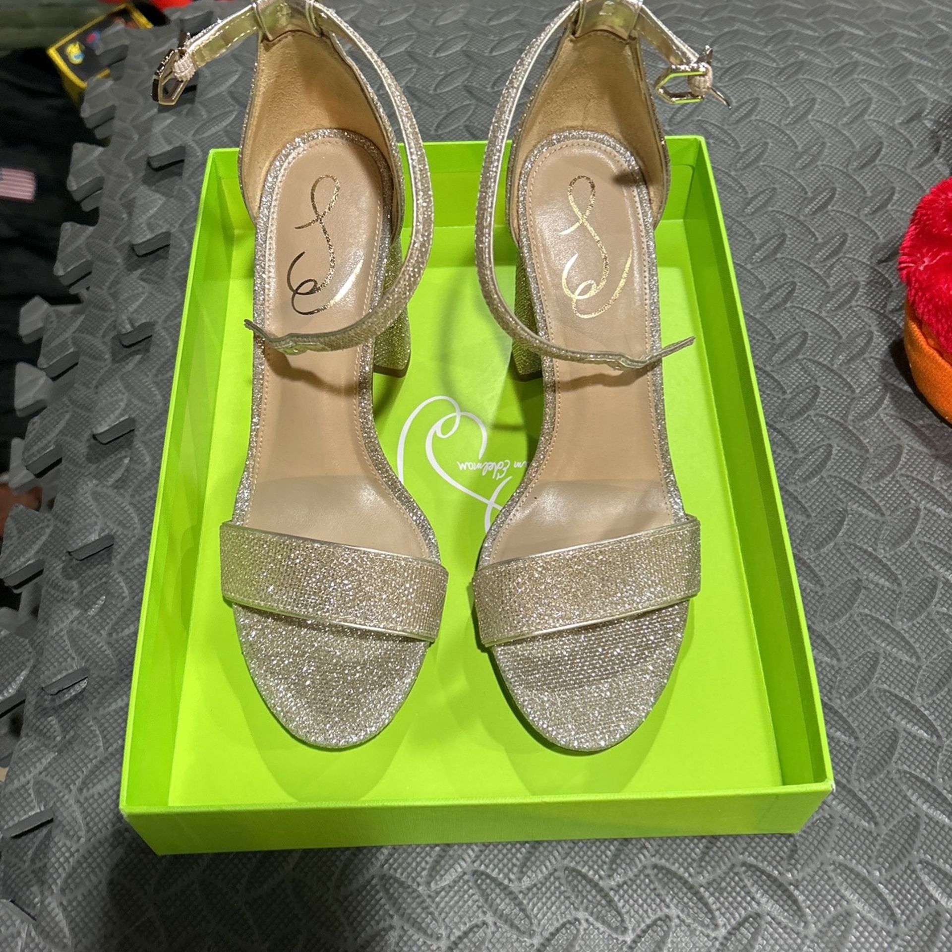 Women’s Gold Mesh Heels