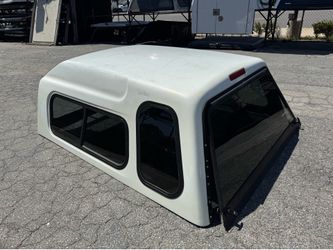 Tundra or T100 camper shell . High top