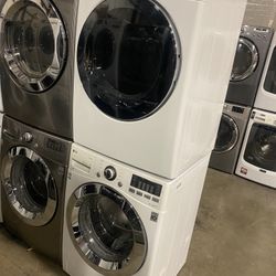 LG XL CAPACITY WASHER & DRYER ELECTRIC STACKABLE SET ON SALE 