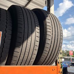 255/65/18 two tires in good condition